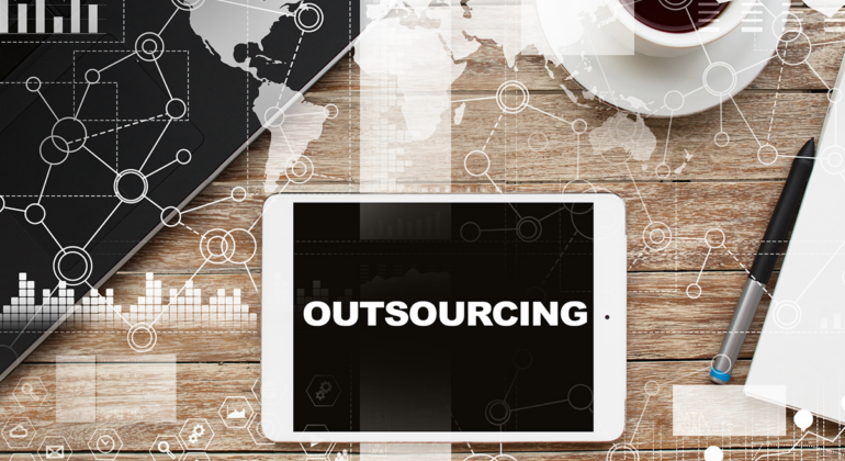 Right-time-to-outsource (1)